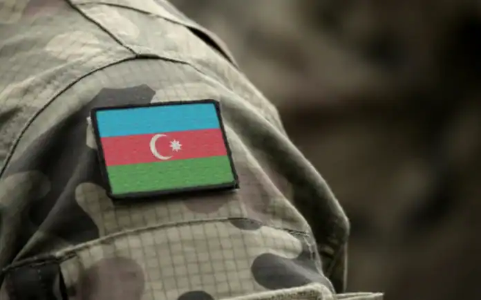 hərbi geyimin qanunsuz geyməsinə görə cərimələr