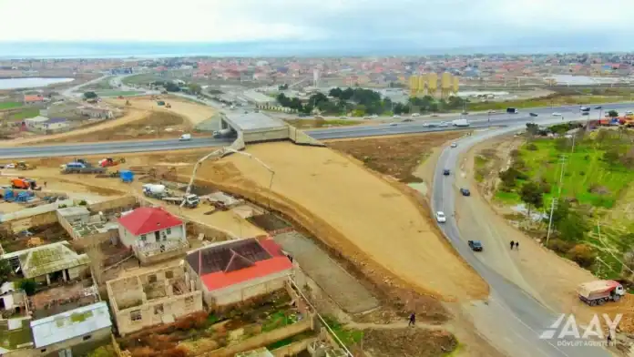 yeni nəqliyyat qovşağı