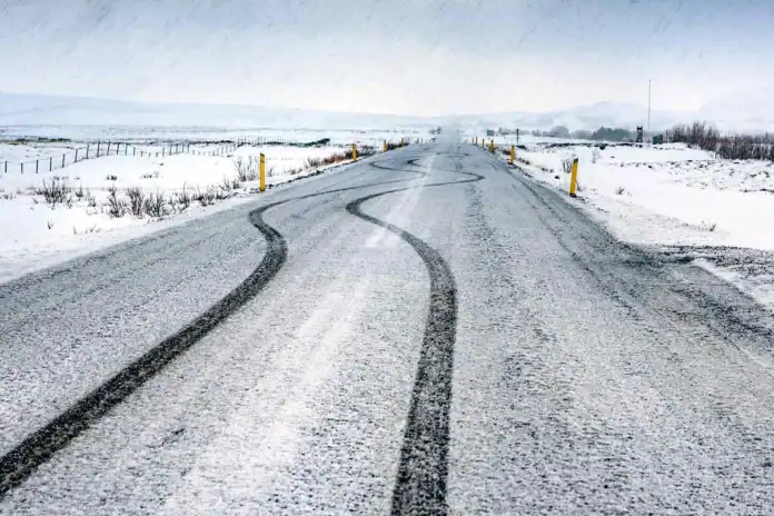 Hava şəraiti səbəbindən Azərbaycanda avtobus reysləri təxirə salınıb