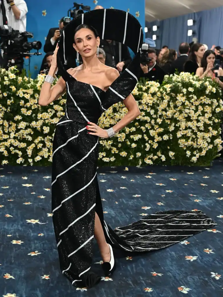 Met Gala 2025: Qırmızı xalçanın ən yaddaqalan geyimləri — Cici Hadid, Pamela Anderson, Zendaya və başqaları