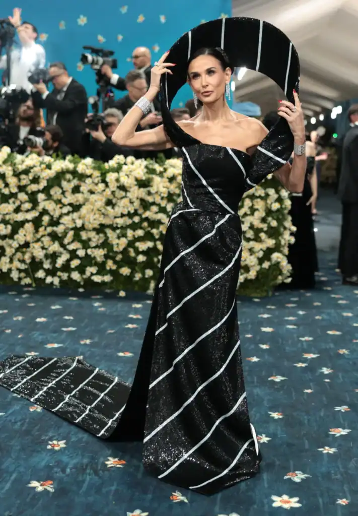 Met Gala 2025: Qırmızı xalçanın ən yaddaqalan geyimləri — Cici Hadid, Pamela Anderson, Zendaya və başqaları