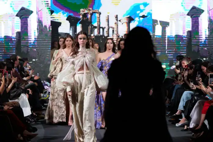 MBFW