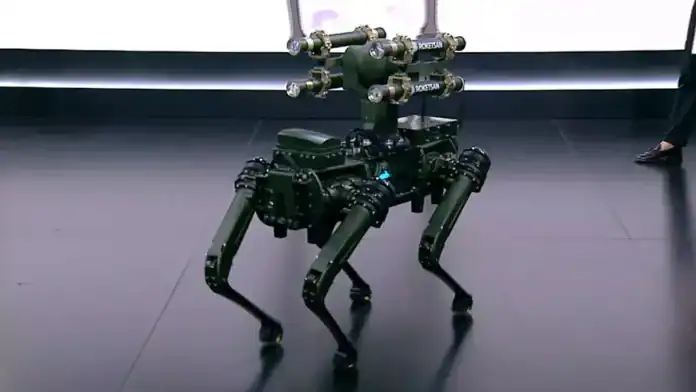 Türkiyə dünyada ilk raket atan robot iti təqdim etdi