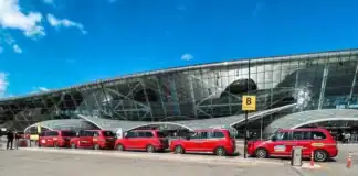Bakı hava limanında taksi