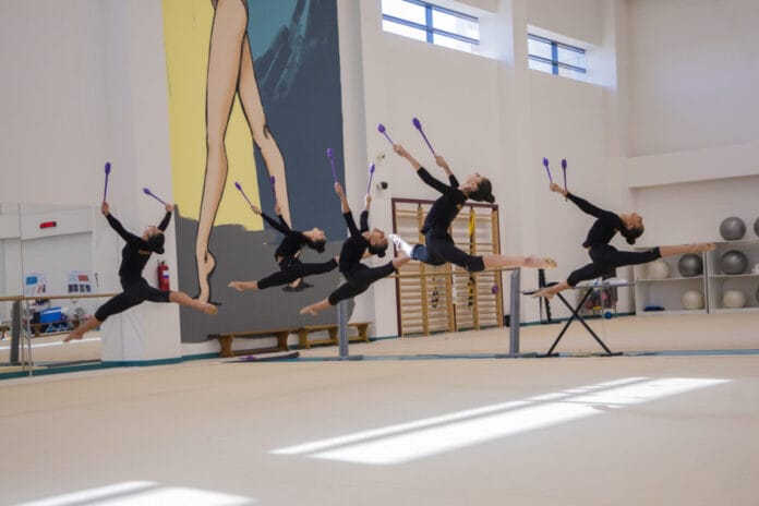 Bədii gimnastika üzrə milli komandanın baş məşqçisi Nəzrin Cəfərzadə III MDB Oyunlarına yüksək motivasiya və ciddi hazırlıqla hazırlaşdıqlarını bildirib.