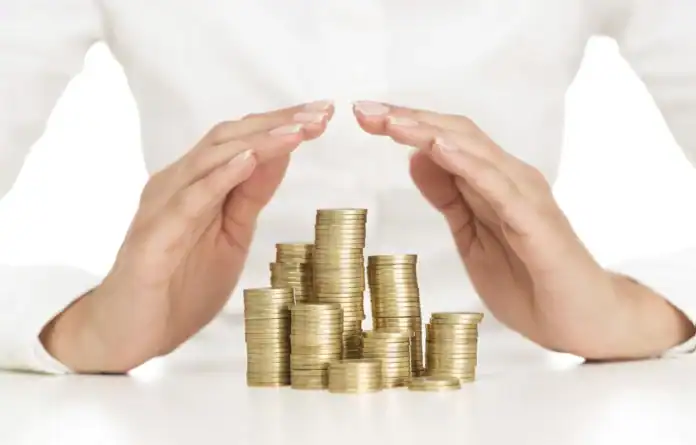 İnvestisiya seçimi: dollar, qızıl, ya daşınmaz əmlak?