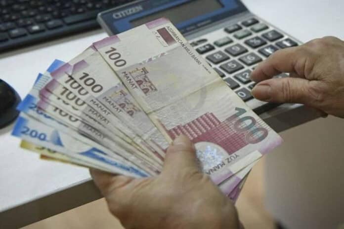 Azərbaycanda orta əməkhaqqı 9% artdı