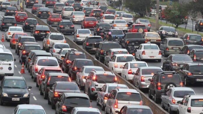 Bakı tıxaclarına son: Neftçilər həlli