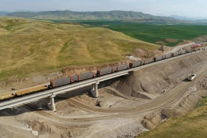 Naxçıvanda dəmir yolu: İqtisadi böhran sonu