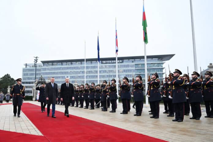 Prezident İlham Əliyevin Bratislavada rəsmi qarşılanması