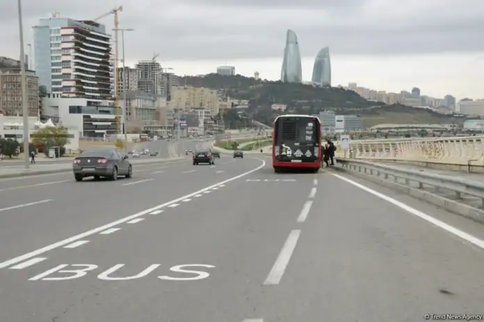 Avtobus zolağından kimlər keçə bilər