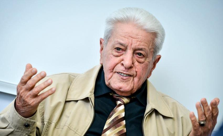 Əlibaba Məmmədovun doğum günü: Muğamın ustad xanəndəsi anılır