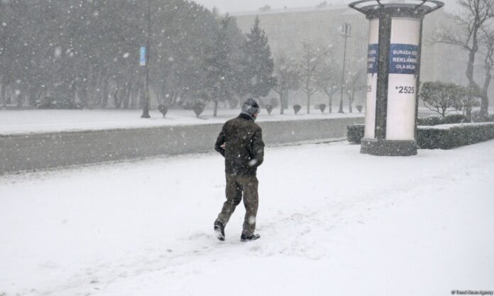 Qarlı havanın sağlamlığa təsiri: risklər və faydalar