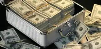 Rəhbər işçilərə 26 milyon dollar payladı