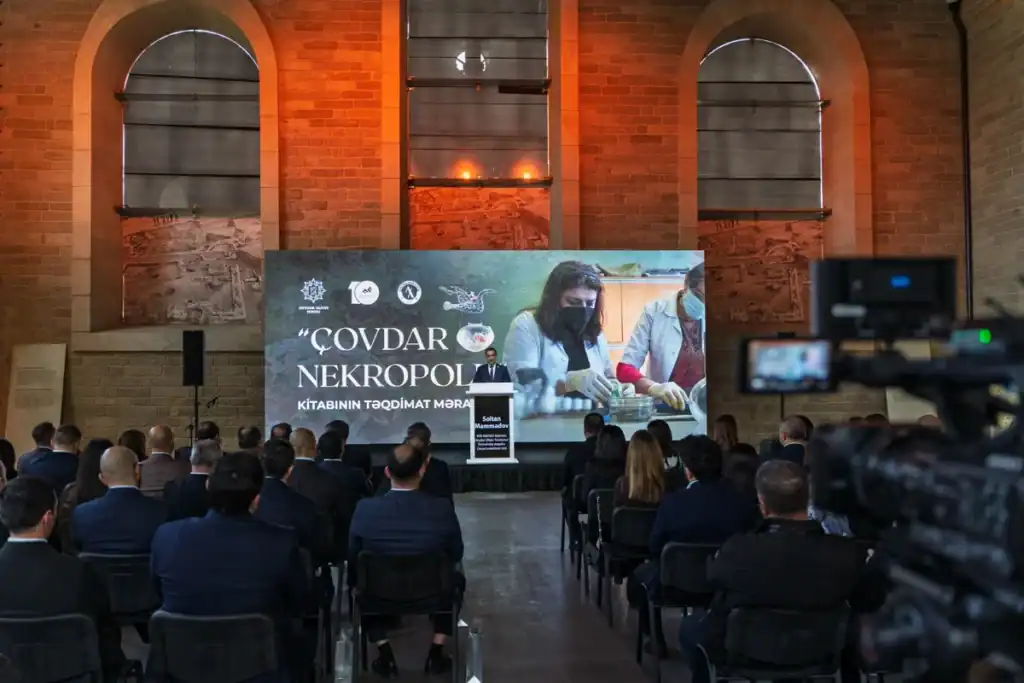 “Çovdar nekropolu” kitabının təqdimatı keçirilib