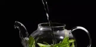Bitki çaylarının zərərləri: həkimlər xəbərdar edir