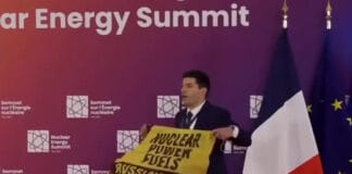 Paris nüvə sammitində etiraz insidenti