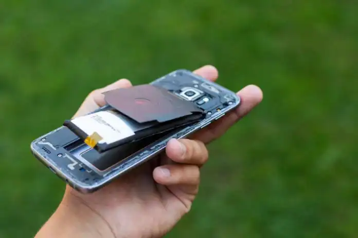 Telefon batareyası şişibsə nə etməli?