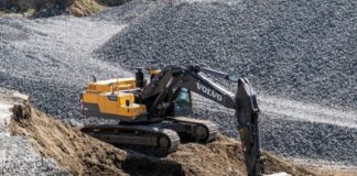 Faydalı qazıntı yataqları AzerGold-a verildi