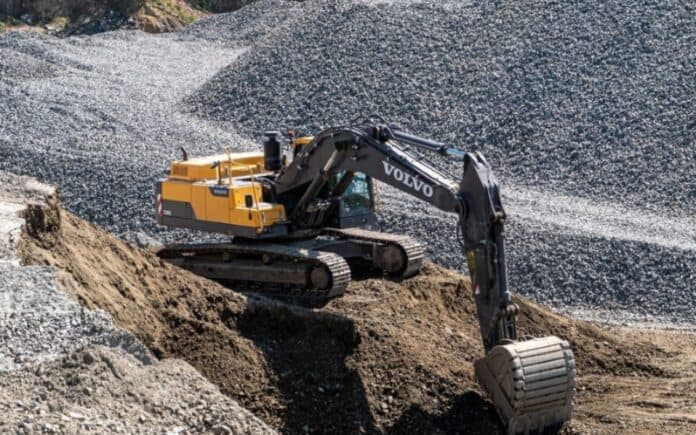 Faydalı qazıntı yataqları AzerGold-a verildi