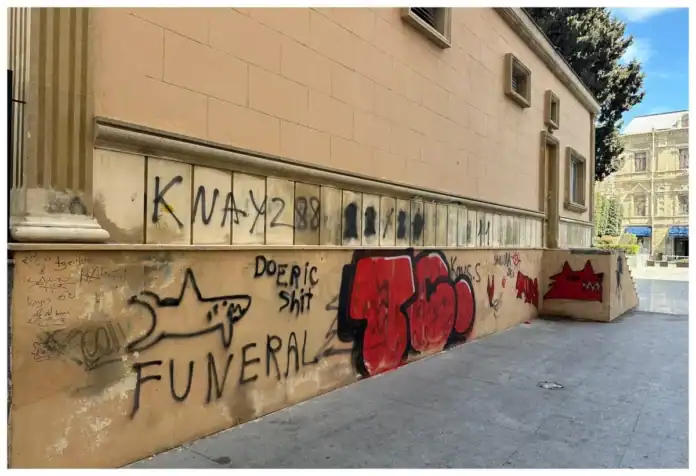 Nizami Kino Mərkəzində qraffiti çəkənlər kimdir?