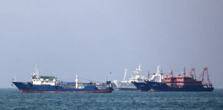 SEPAH Hörmüzdə iki gəmini saxladı