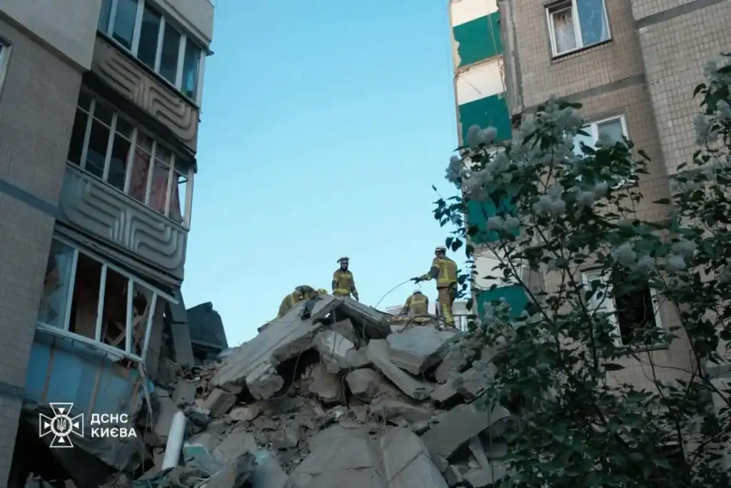 Ukraynaya kütləvi hücum: yüzlərlə dron və raket buraxıldı