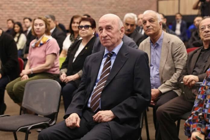 Boris Xetaqurovun kitabı təqdim olundu