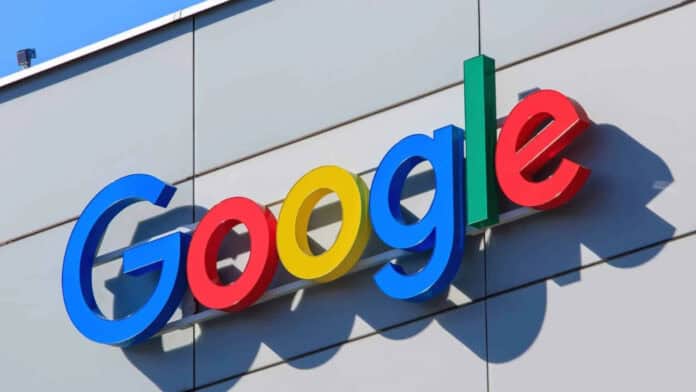 Google əməkdaşı milyonluq qalmaqalda ittiham olunur