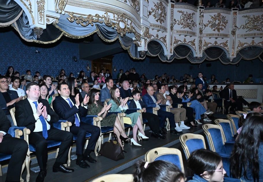 “Balaca şahzadə” yenidən səhnədə: Musiqili Teatrda xüsusi nümayiş keçirildi