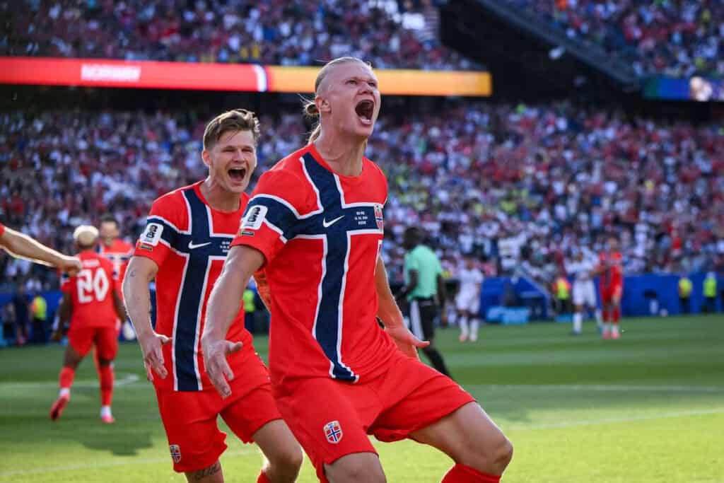 Mbappe tarix yazdı, Holand isə mundiala möhtəşəm dönüş etdi