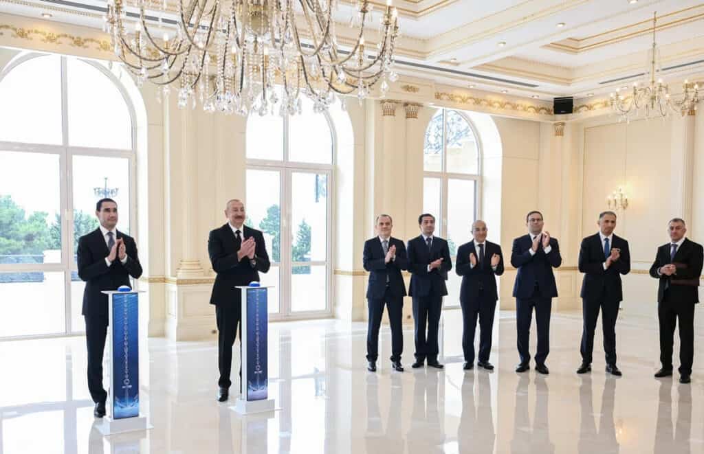 İlham Əliyev və Sərdar Berdiməhəmmədov Bakıda görüşdü: Türkmənistana “Dostluq” tankeri hədiyyə edildi