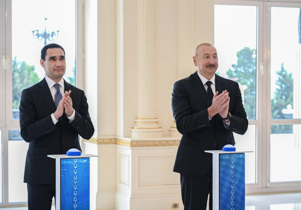 İlham Əliyev və Sərdar Berdiməhəmmədov Bakıda görüşdü: Türkmənistana “Dostluq” tankeri hədiyyə edildi