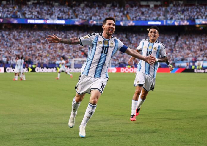 Messi het-triklə Argentinanı zirvəyə daşıdı