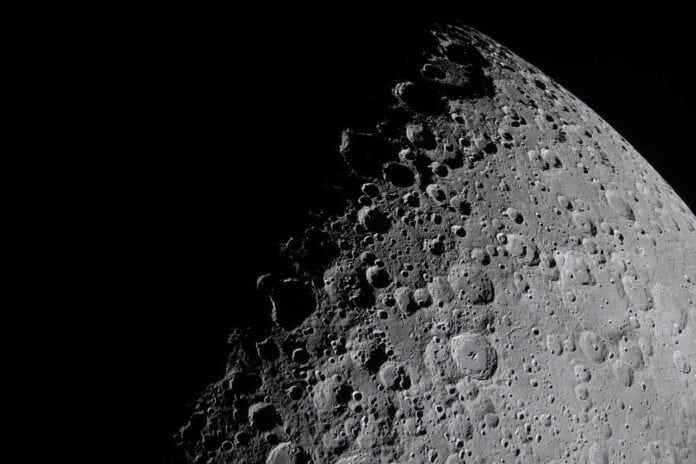 NASA arxivlərində Ayla bağlı müəmmalı müzakirə