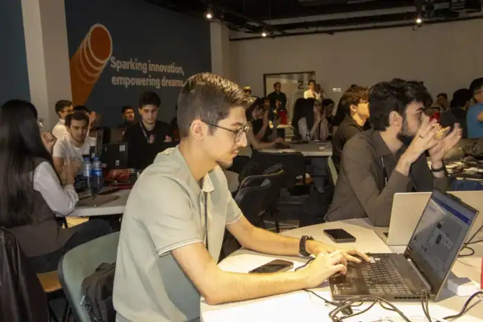 Openwave hakatonunda qaliblər müəyyənləşdi