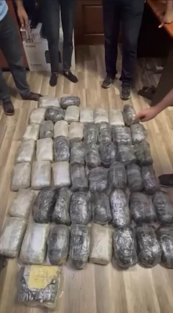 Bakıda iri narkotik əməliyyatı: 51 kiloqram narkotik və minlərlə həb müsadirə edildi