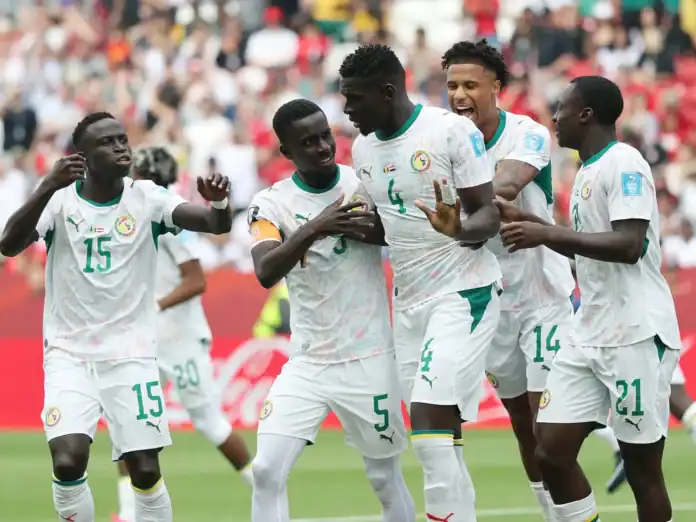 Seneqal parladı, Fransa lider oldu, Kabo-Verde tarix yazdı